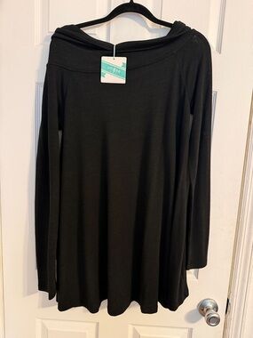Umgee Black Long Sleeve A-Line Tunic off the shoulder